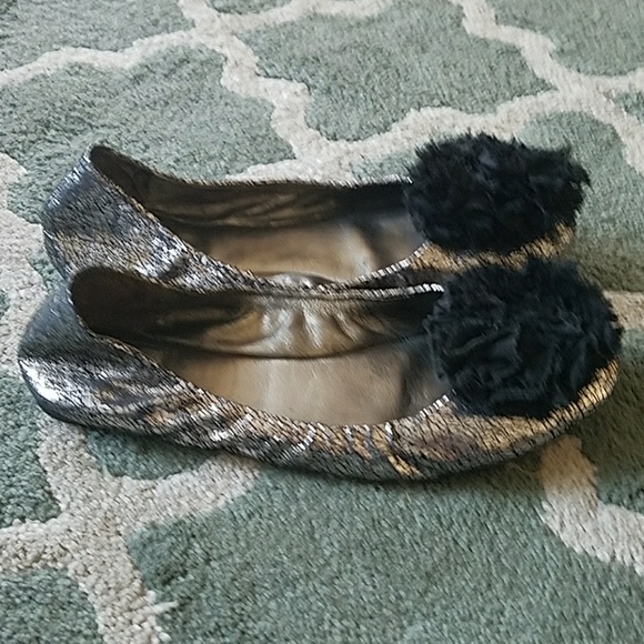 💋SOLD TORY BURCH Silver Flats Sz 8 1/2 - Picture 4 of 6